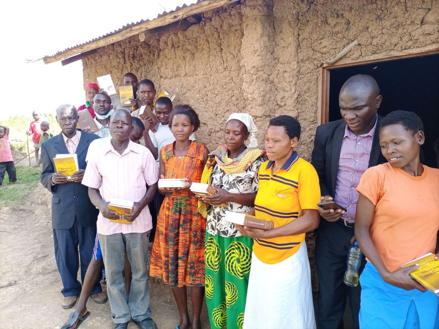 Church leaders receiving Global Study Bibles